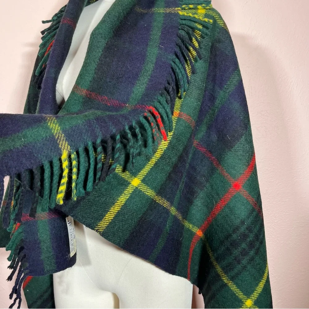 Vintage Scottish Wool Hunter Green Tartan Plaid  Oversized Blanket Scarf Wrap